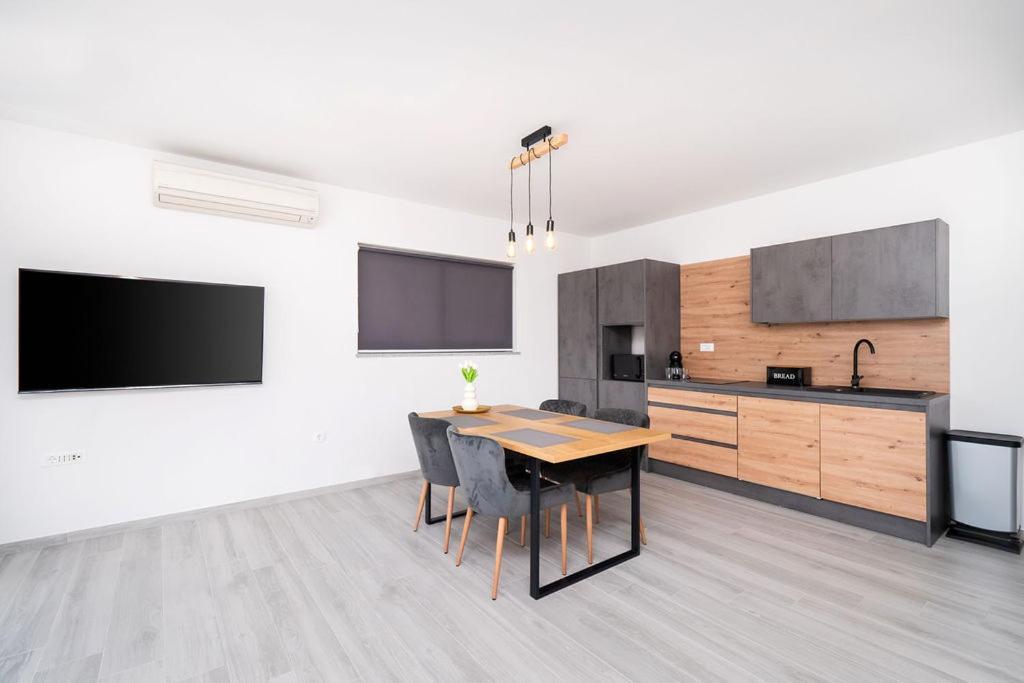 Apartments Grubisic - Sibenik - Parking Included Dış mekan fotoğraf