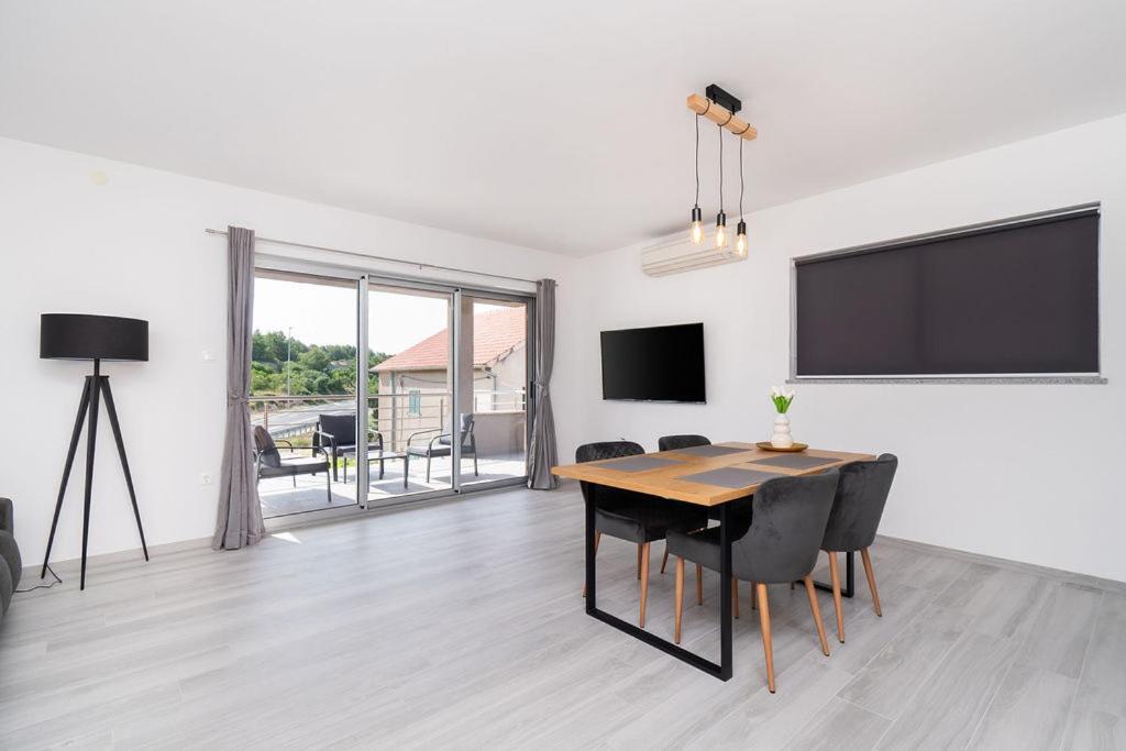Apartments Grubisic - Sibenik - Parking Included Dış mekan fotoğraf
