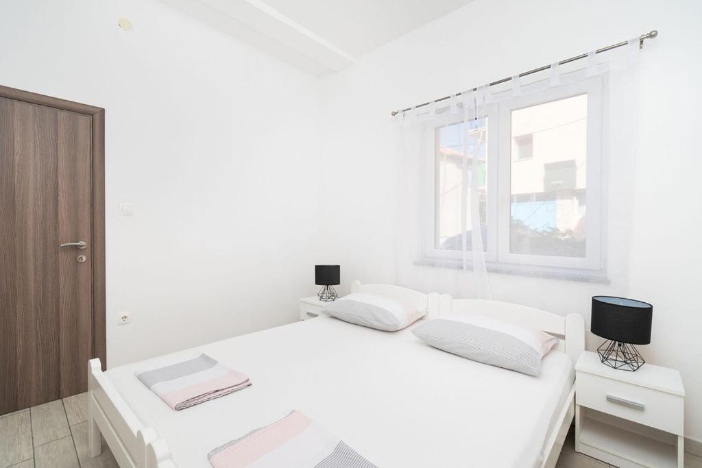 Apartments Grubisic - Sibenik - Parking Included Dış mekan fotoğraf