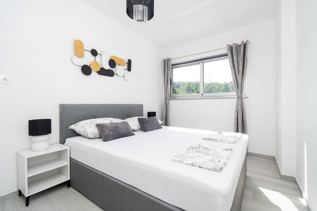 Apartments Grubisic - Sibenik - Parking Included Dış mekan fotoğraf